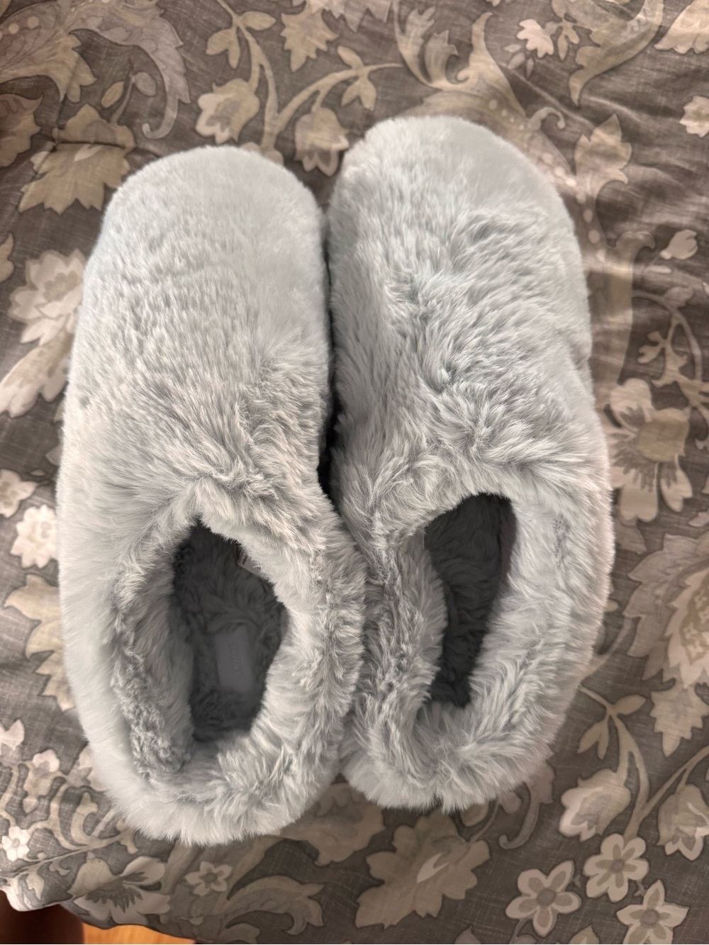 SKIMS slippers